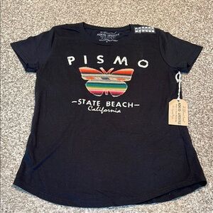 NWT Black Pismo State Beach Fitted T-Shirt